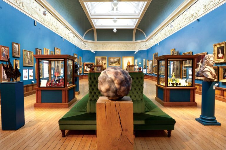 Upper 20Gallery 20empty2 20Freia 20Turland 1 qkmuzp 768x512