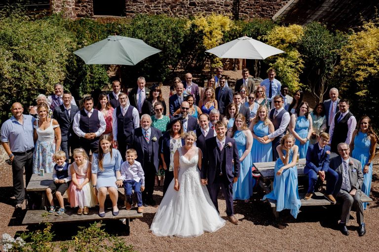 ValleysideBarn MB courtyardgroup BrianRobinsonPhotography 768x512