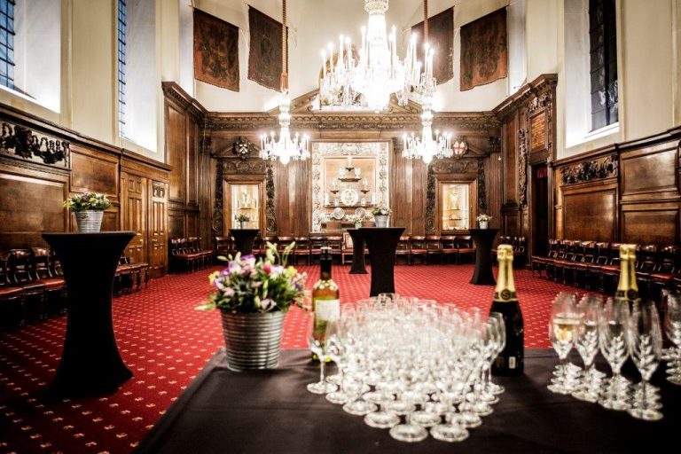 Vintners Hall Livery Hall Drinks Reception 4 optimised 768x512