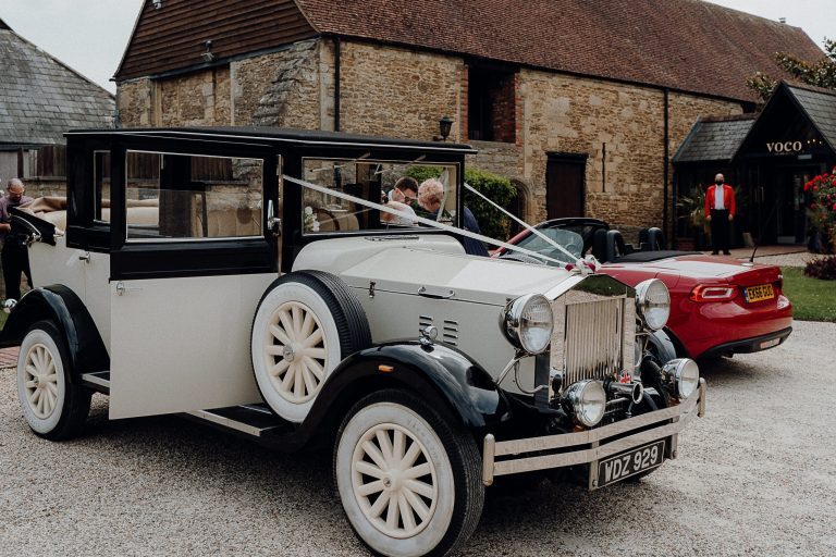 VocoOxfordThamesWeddingGemmaandThomas28of501 768x512