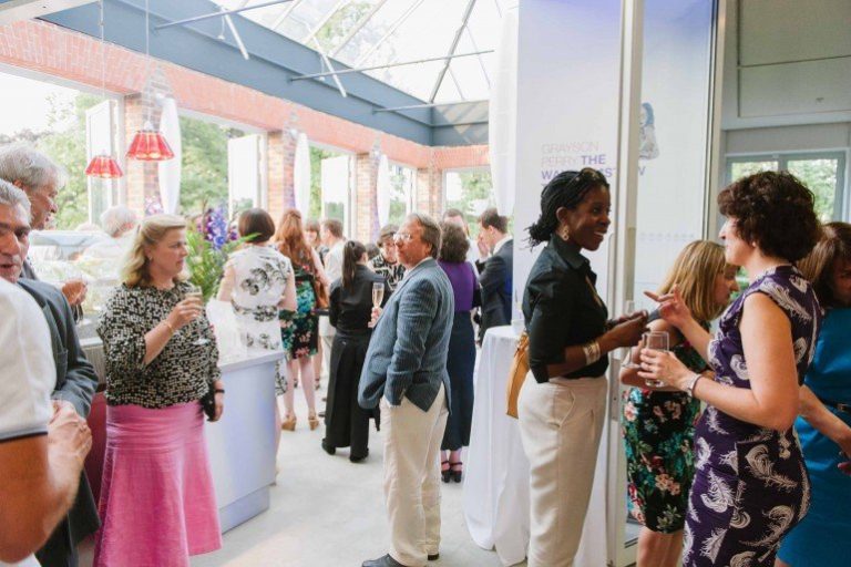 WMG reception r6s8iz 768x512