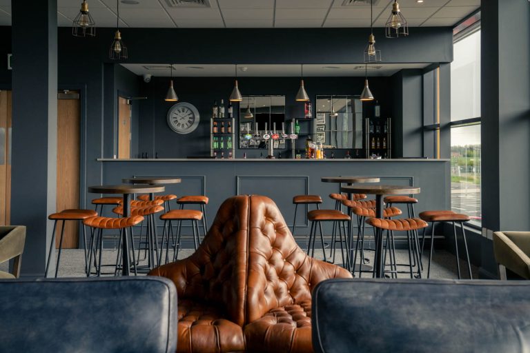 Web. Chestnut.Boston.Kabias.Bar265 768x512