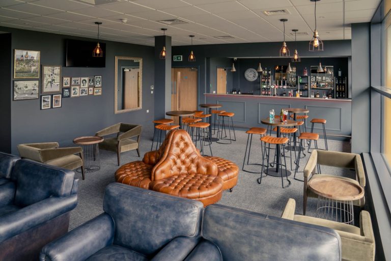 Web. Chestnut.Boston.Kabias.Bar294 768x512