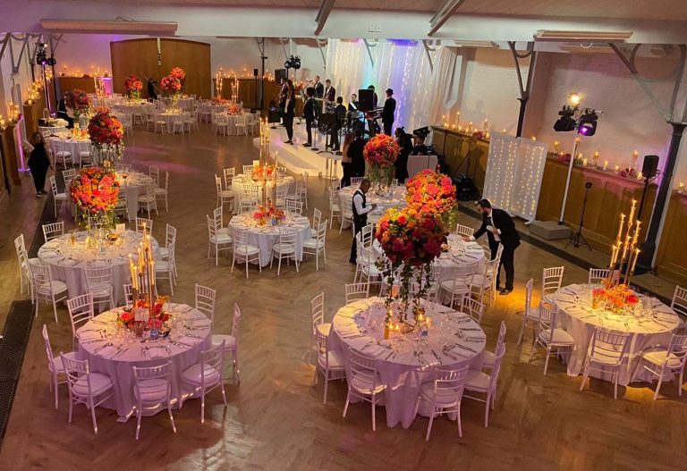 Wedding CentreStageHiredChairscropped 768x527