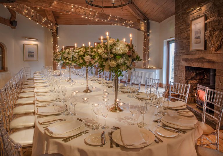 WeddingLittleMartindaleBanqueting R 768x536