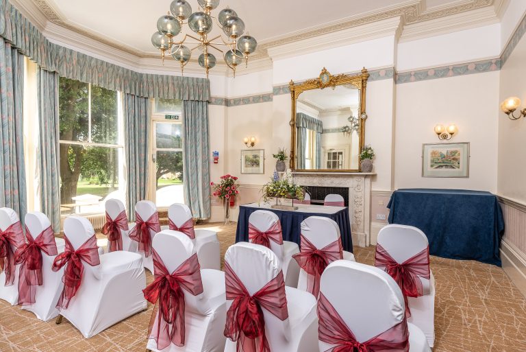 Weddingceremony11 768x513