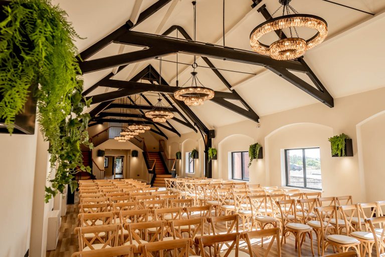 WhistleBarnsWeddingVenue NottinghamshireDerbyshirewithaccommodation50 768x512