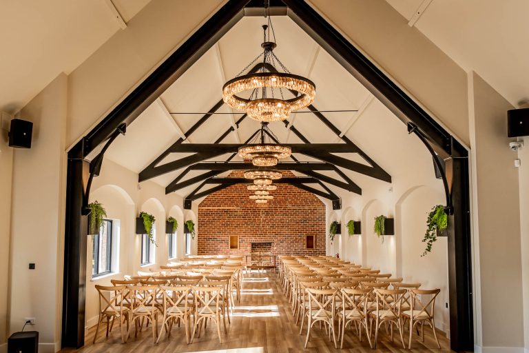 WhistleBarnsWeddingVenue NottinghamshireDerbyshirewithaccommodation68 768x512
