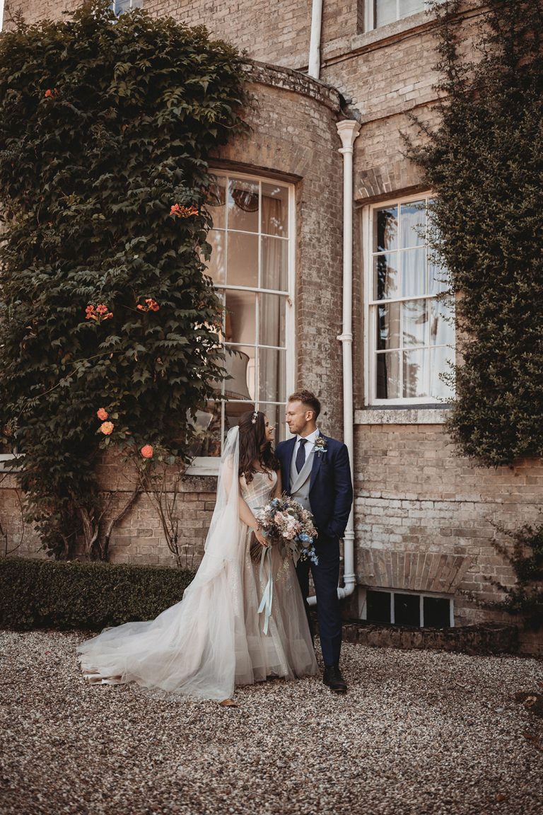 Y0A1849 websize 768x1152