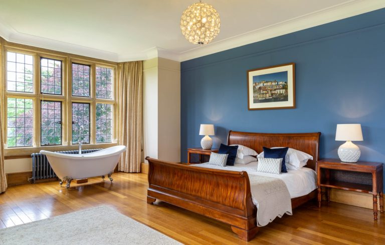 a6a2c5df a237 4027 b76b e9f7a675f44d 768x490