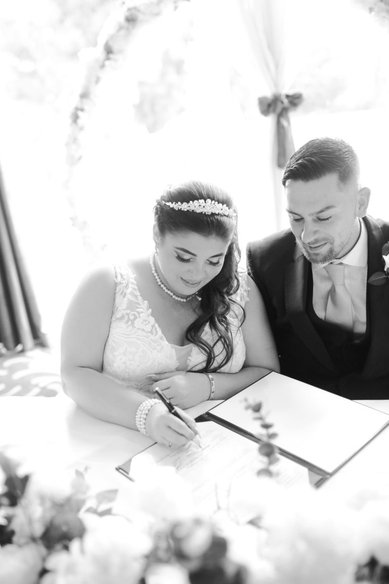 a7c5e361 1670 4532 80f8 0f8944a0c347 768x1152