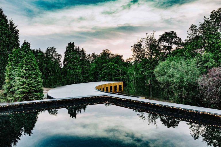 a997a73e 3356 4386 a309 a7dfd0a7e2e8 11 Blue Roof at The Mill Barns Stott2 768x512