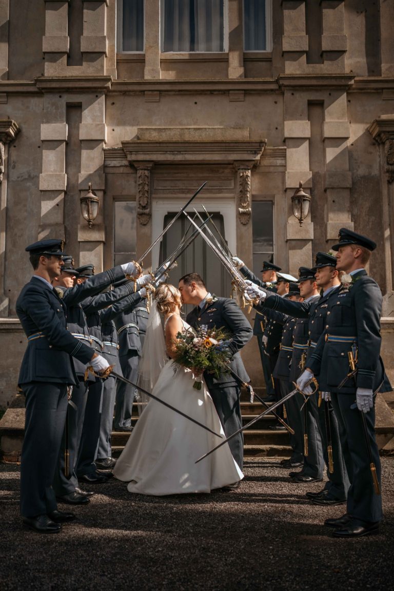 a9ac9e8d 6bfd 420a 973f cd98de43eb79 768x1152