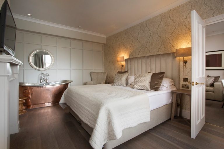 a9d7f558 eaa3 4084 9488 21bfe3c68878 768x512