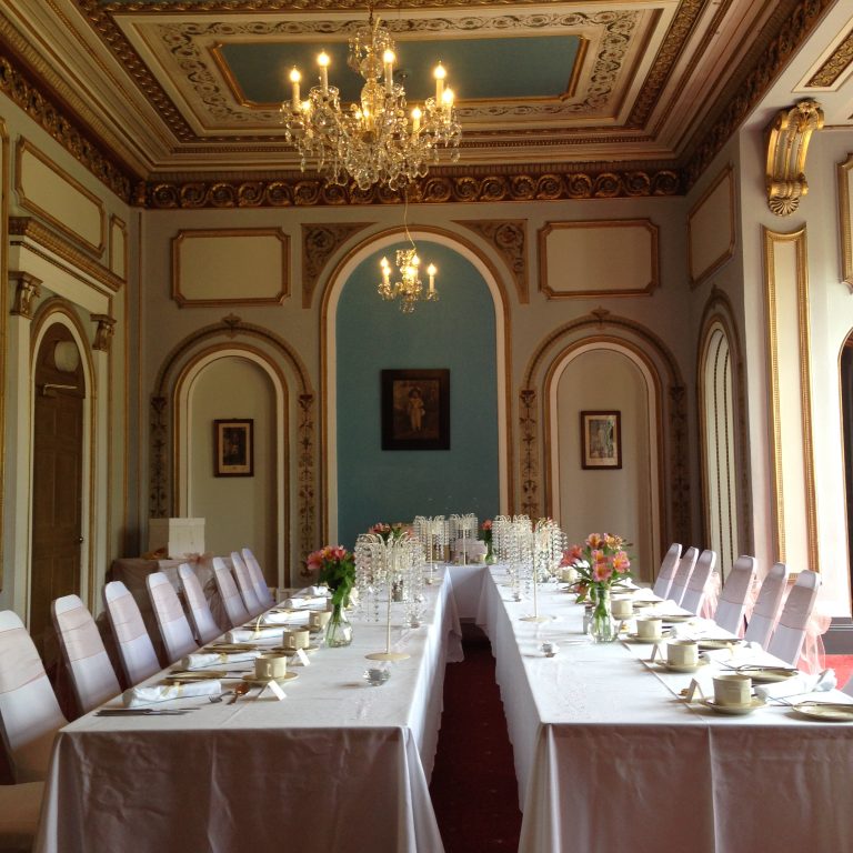 ab22a193 2aed 4336 8515 b8e4efc22e44 Drawing room wedding breakfast simple set up 768x768