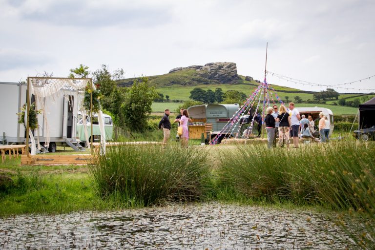 almscliffevalley 768x512