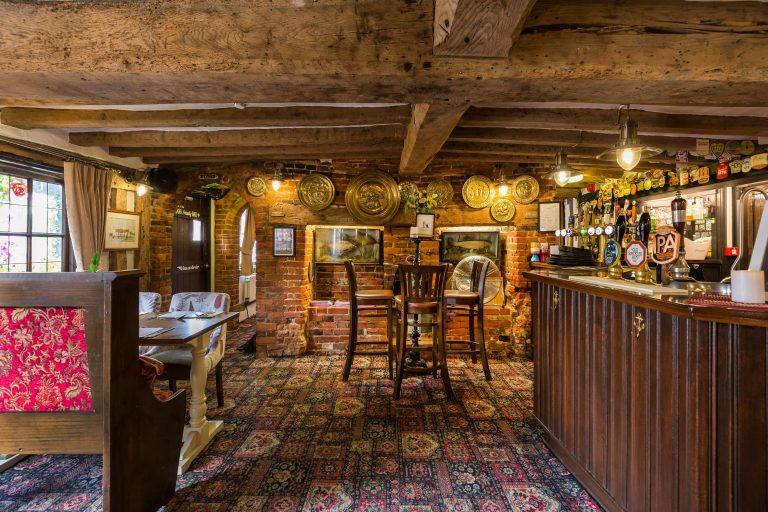 anchor bar 27032023085719 768x512