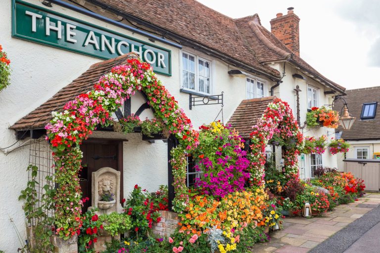 anchor front angle 27032023085718 scaled 768x512