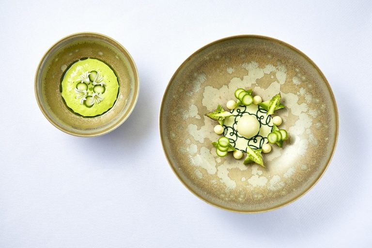 asparagus salad with chervil hollandaise 2  28112023075836 768x512