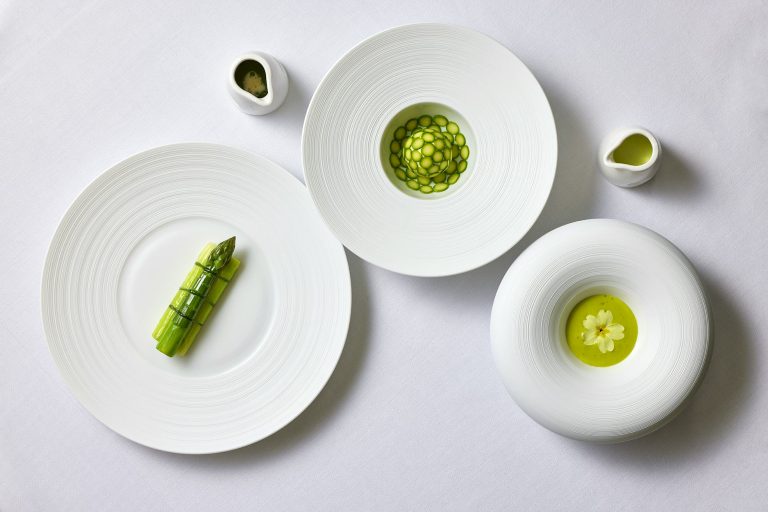 asparagus with buttermilk and chervil 5  27062024020639 768x512