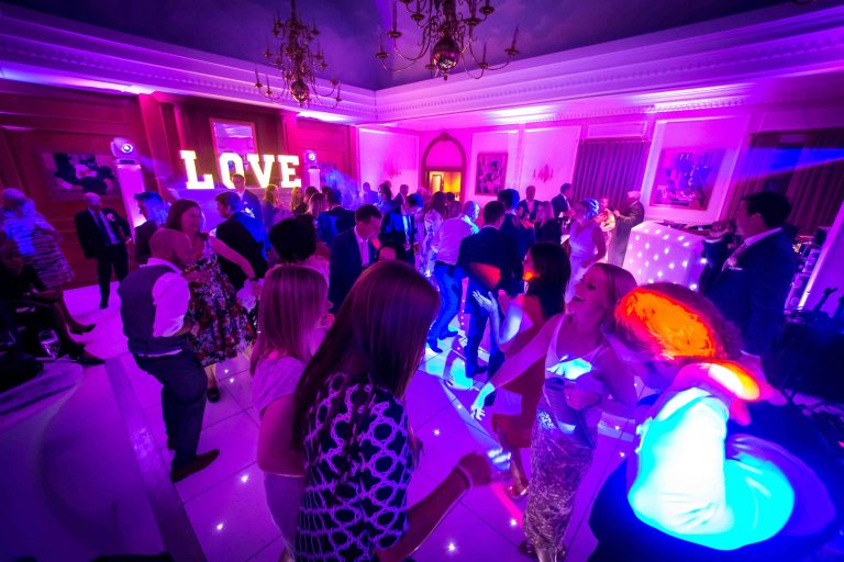 b48a27c7 65aa 4e61 8fed fbd191dbde39 Evening party   Copy 768x512