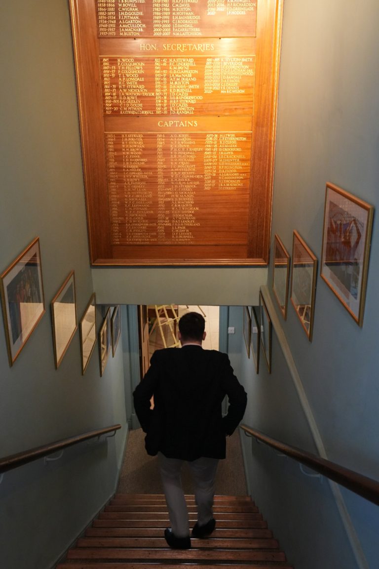 b5a8d0e7 9426 48cb bf06 85b27491d45d 768x1152