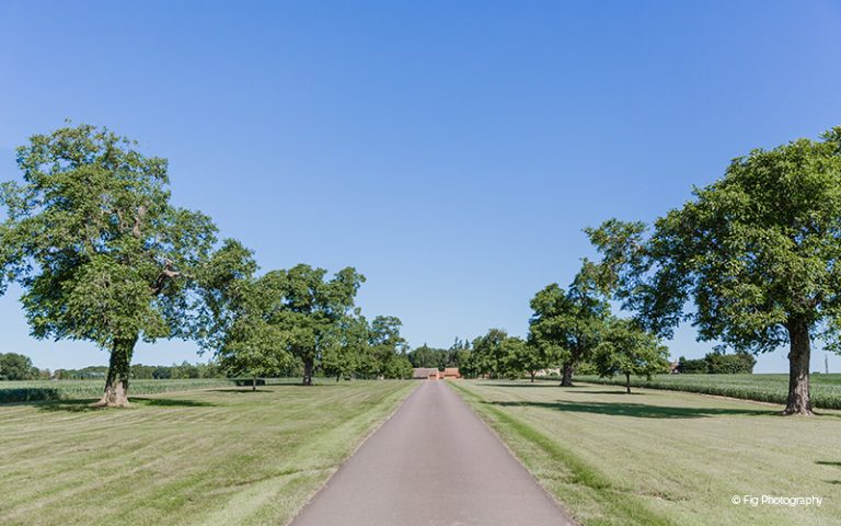 bassmead manor cambridgeshire wedding venue 15 768x480