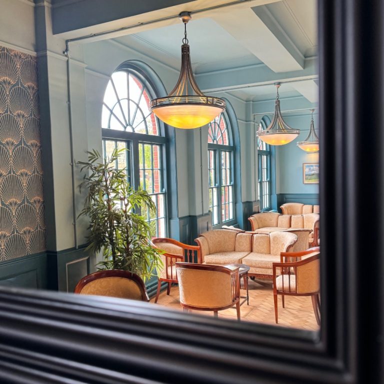 bdcd8653 e49b 471c 880f 0b0827d8c846 768x768