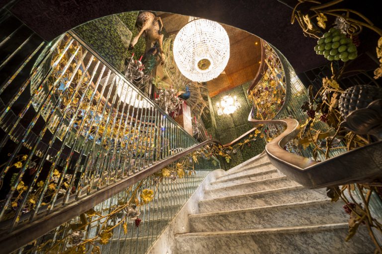 beaconsfield main staircase new 1 768x512