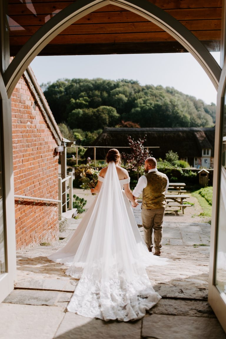 beb76905 dd35 4ba3 9ffb 8ddf4e3b372e 768x1152