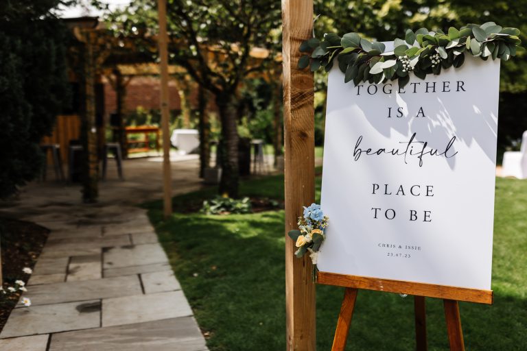 beccaceb cec4 42c8 8561 1ad22162082c 768x512