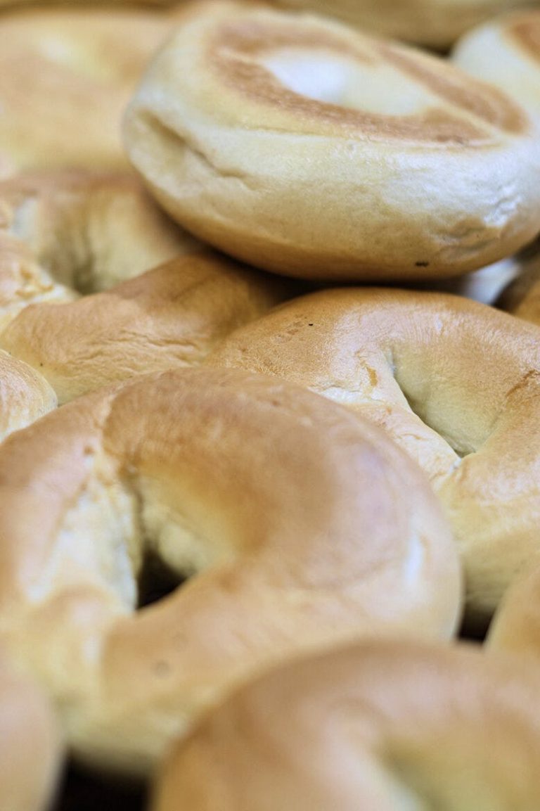 beigel shop 12062023082353 768x1153