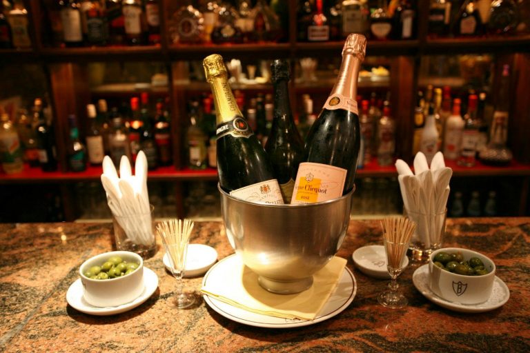 boltonsrestaurantchampagne 15102024112356 768x512