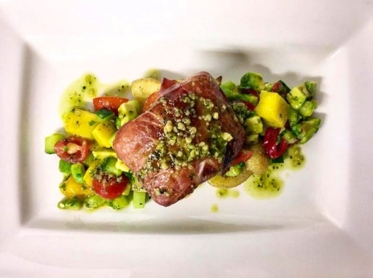 bottle house inn food 2018 web 768x574