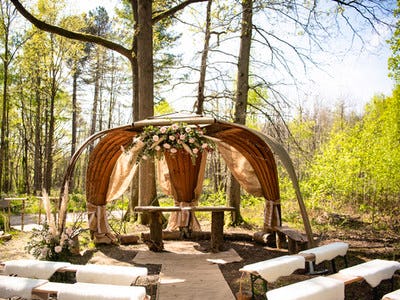 bower in the wood wedding set up 11042024013246