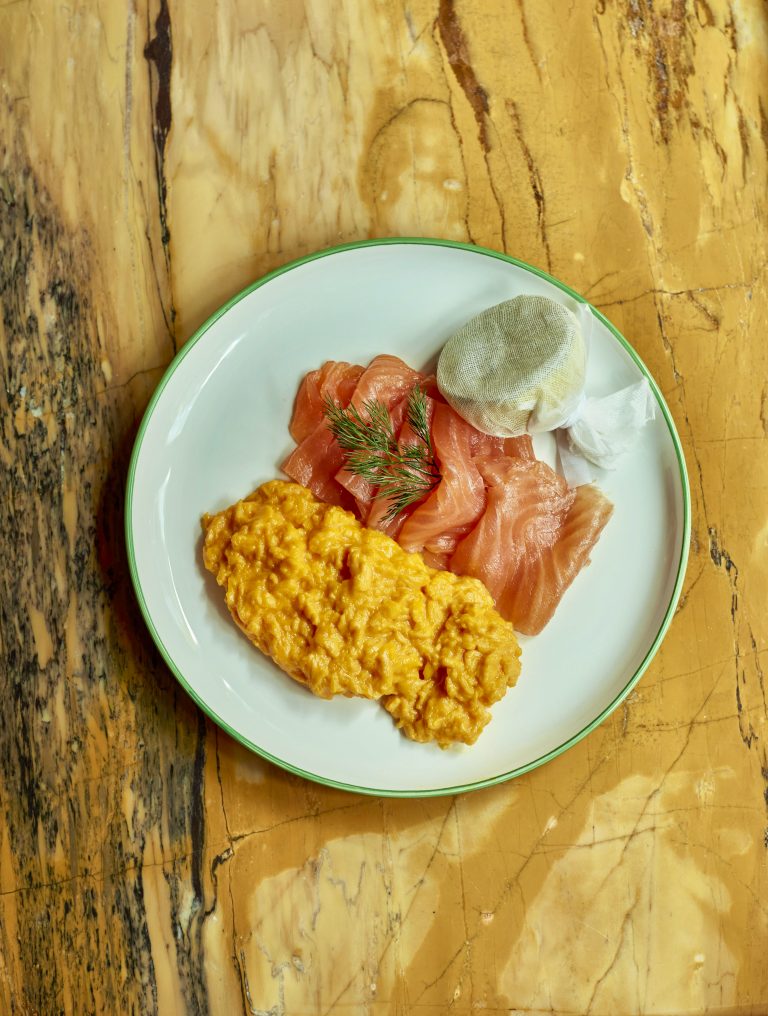 broadwick soho 18186 06022024095735 768x1016