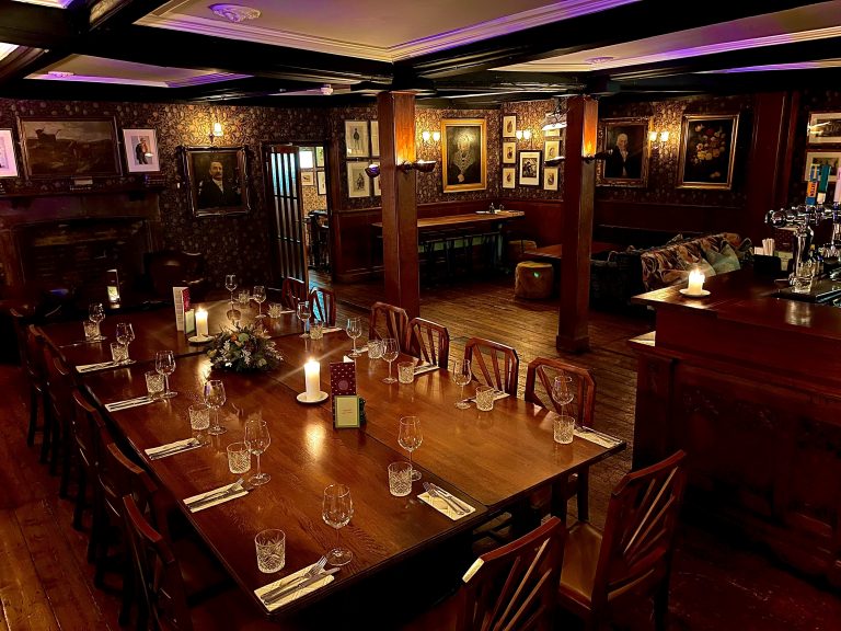 bullroomnight2 768x576