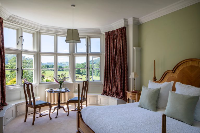 c0be9396 0292 4239 b029 4cffa9cd5995 768x512