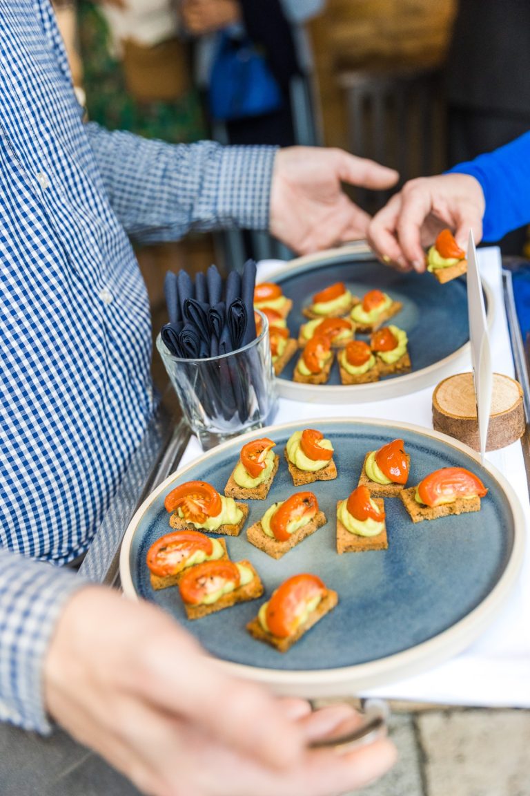 c6d8e43d cdb7 48e7 9555 10f0fab52923 768x1152