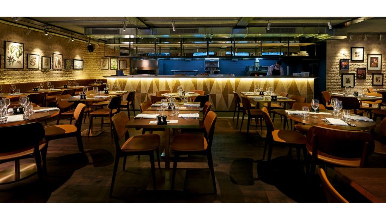 canto corvino 2018 main dining roomweb 768x439