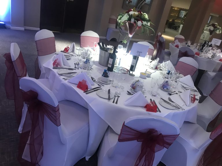 cd449960 735a 402b 898f b347ef8260a3 Courtyard Wedding Breakfast Lay Up 768x576