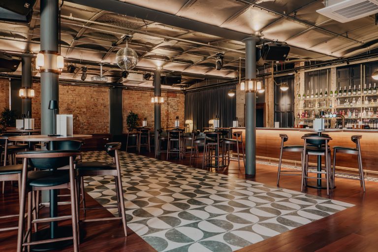 ce749dab 9385 4628 923b 5b9a9fcb4d13 768x512