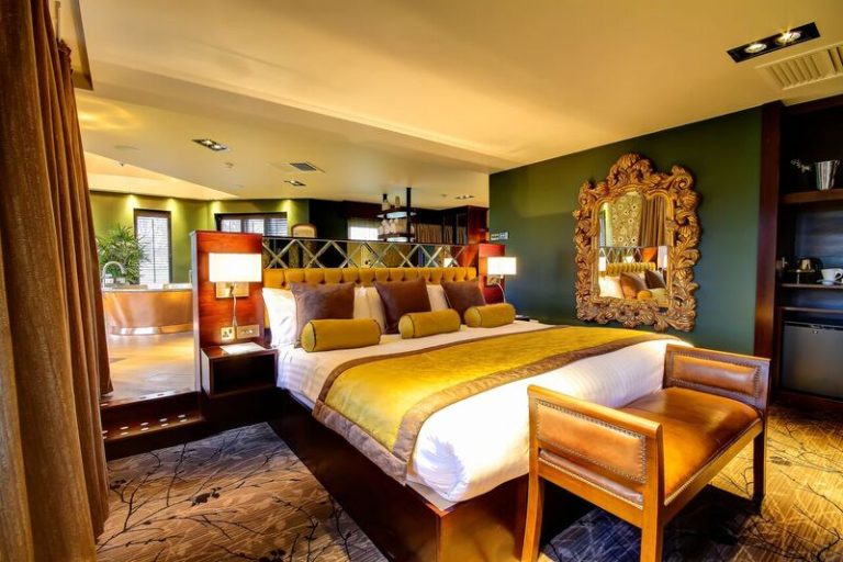 celebration20suite20120small preview 768x512