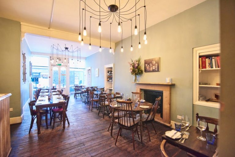 chezdom2 07072021093202 768x513