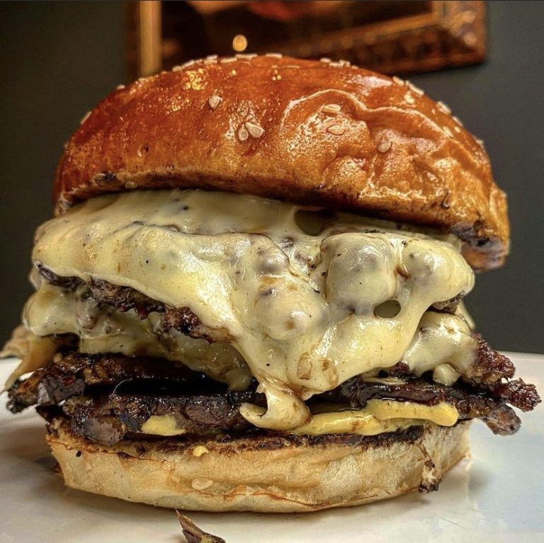 chuck and blade burgers rochester 24042024091856 4 768x767