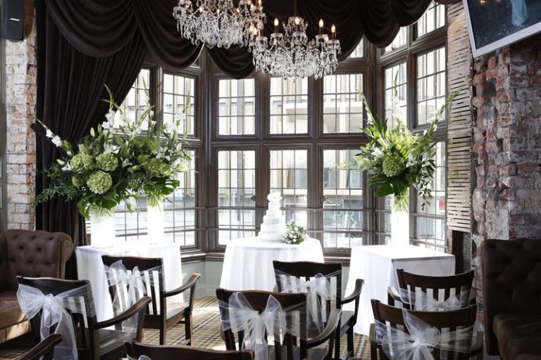 city tavern weddings newcastle 034 CROP y1apwq 768x512