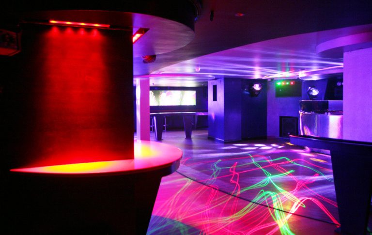 clubslide01 jwnkd7 768x485