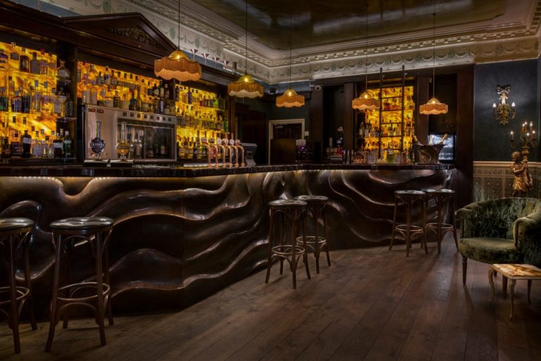 copper bar 1 1024x684 1 768x513