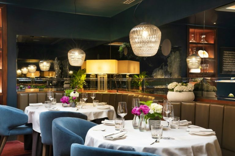 corner interior shot table 4 17072024094329 768x512