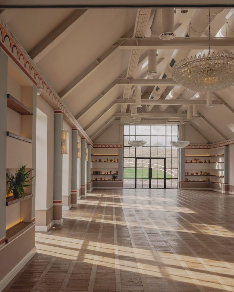 d2506e8f 1370 4f0b 8129 c90a2a99a4ed 768x960